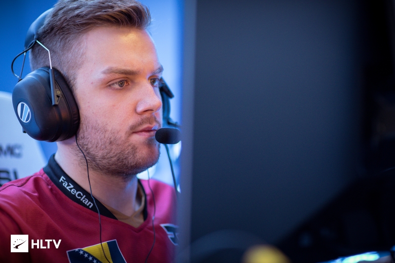 那個擁抱的 那個擁抱的