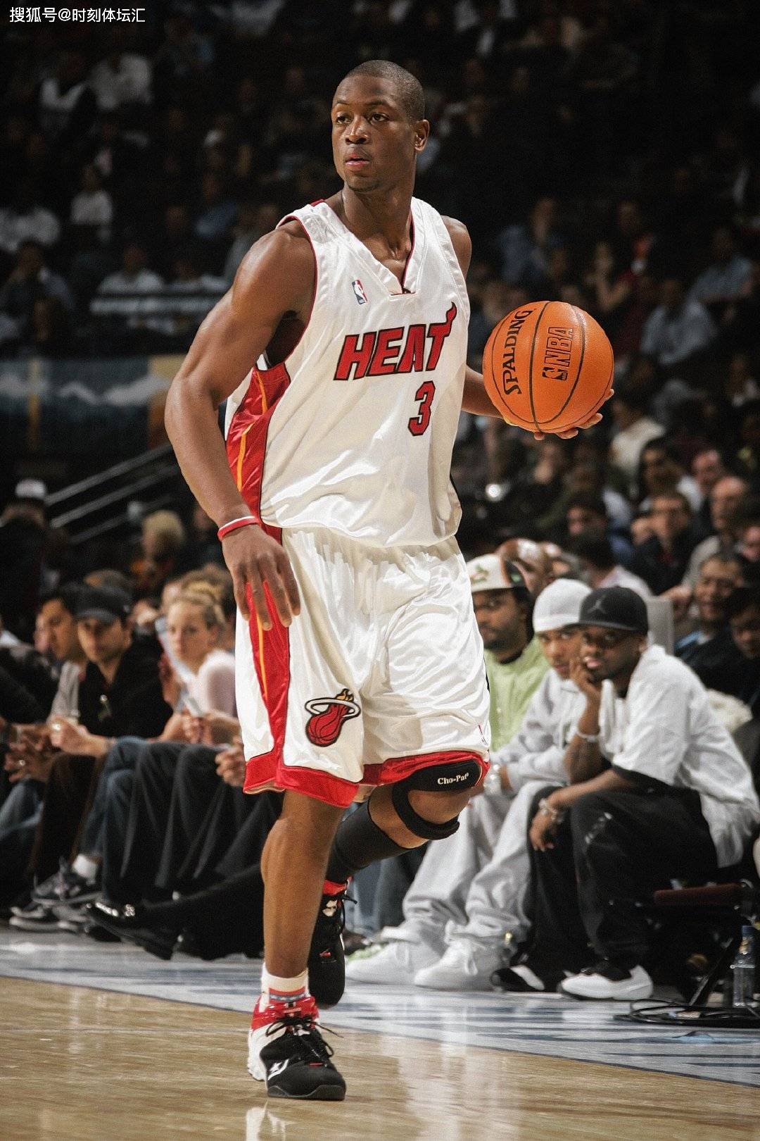 前者在狭小 前者在狭小