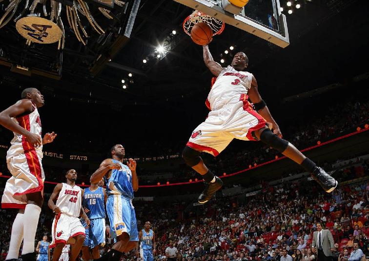 媒体叙事提 媒体叙事提