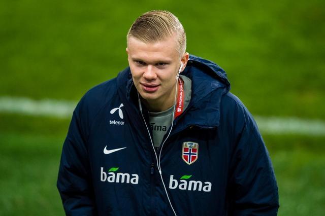 沿外环高架 沿外环高架